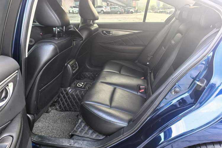 Used Infiniti Q50L 2018 2.0T Enjoyment Version China VI Standard Left Rear Seat