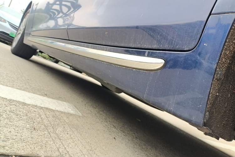 Used Infiniti Q50L 2018 2.0T Comfort Edition China VI Standard Left Side Sill