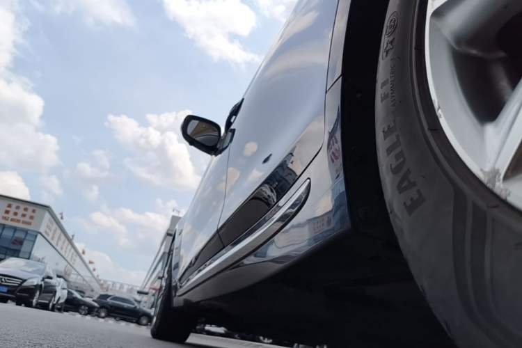 Used Infiniti Q50L 2018 2.0T Comfort Edition China V Standard Left Side Sill