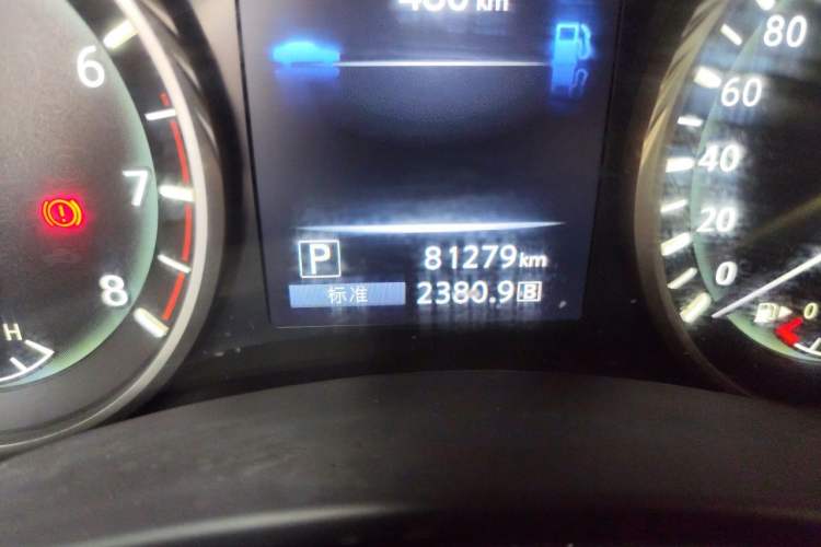 Used Infiniti Q50L 2018 2.0T Comfort Edition China VI Standard Odometer Close Up