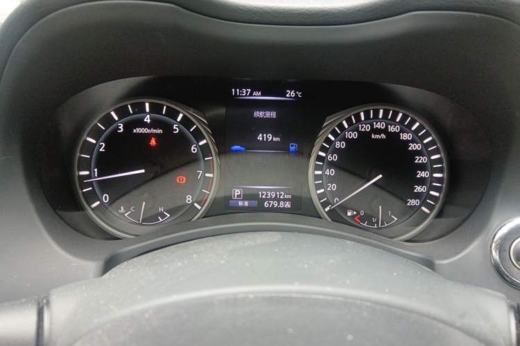 Used Infiniti Q50L 2018 2.0T Enjoyment Edition China V standard Odometer Close Up