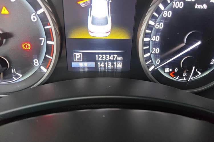 Used Infiniti Q50L 2018 2.0T Enjoyment Edition China V standard Odometer Close Up