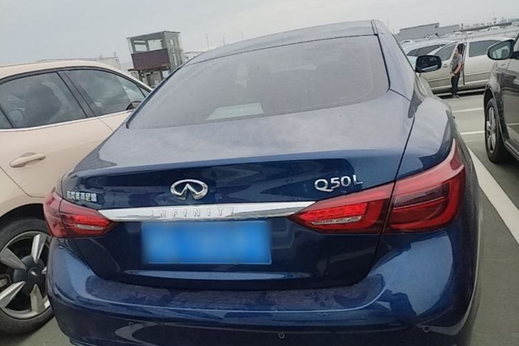 Used Infiniti Q50L 2018 2.0T Enjoyment Version China VI Standard Rear