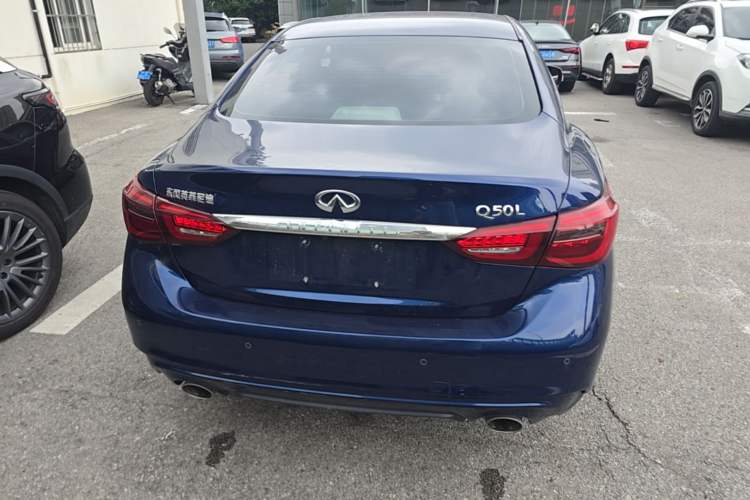 Used Infiniti Q50L 2018 2.0T Enjoyment Version China V Standard Rear