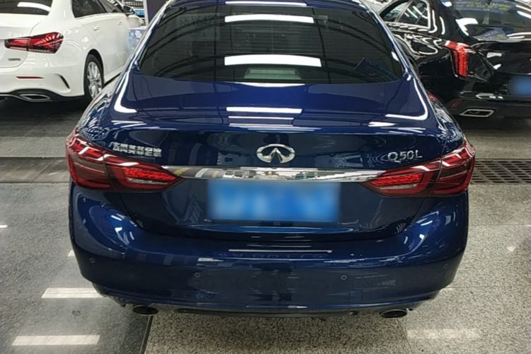 Used Infiniti Q50L 2018 2.0T Enjoyment Version China VI Standard Rear