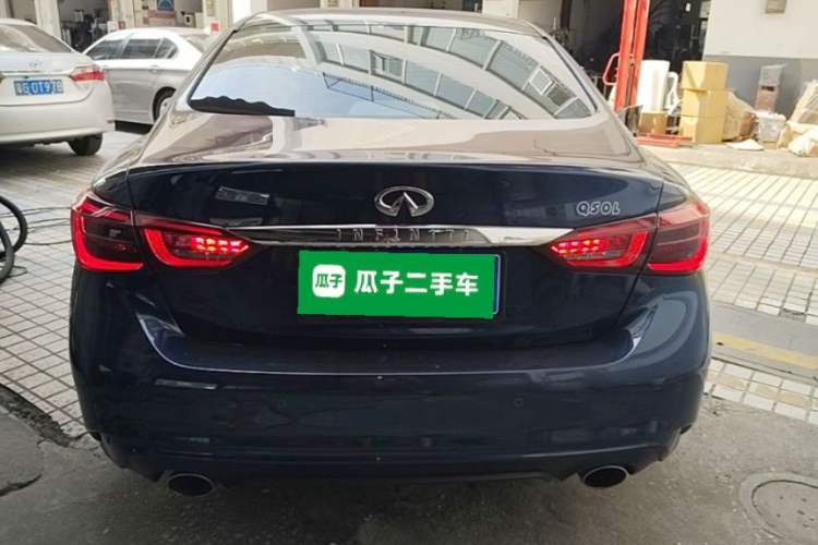 Used Infiniti Q50L 2018 2.0T Enjoyment Version China VI Standard Rear
