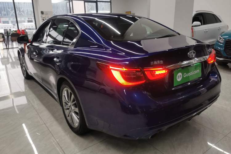 Used Infiniti Q50L 2018 2.0T Enjoyment Version China VI Standard Rear Left 45 Deg