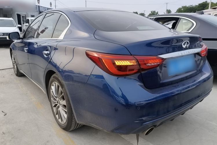 Used Infiniti Q50L 2018 2.0T Enjoyment Version China VI Standard Rear Left 45 Deg