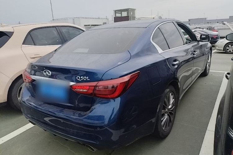Used Infiniti Q50L 2018 2.0T Enjoyment Version China VI Standard Rear Right 45 Deg