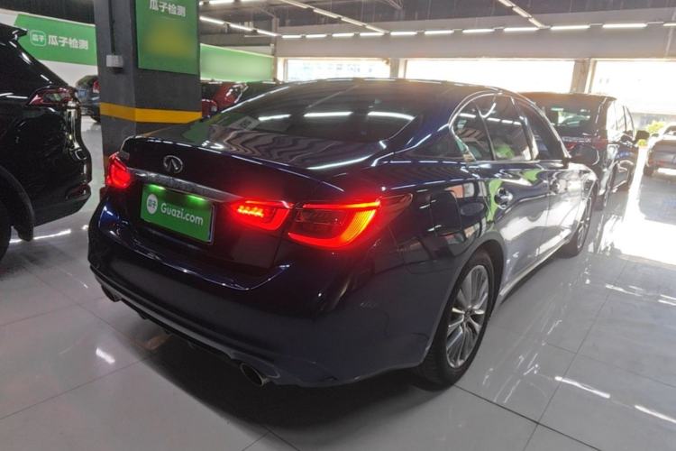 Used Infiniti Q50L 2018 2.0T Enjoyment Version China VI Standard Rear Right 45 Deg