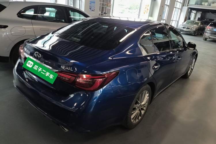 Used Infiniti Q50L 2018 2.0T Enjoyment Version China VI Standard Rear Right 45 Deg