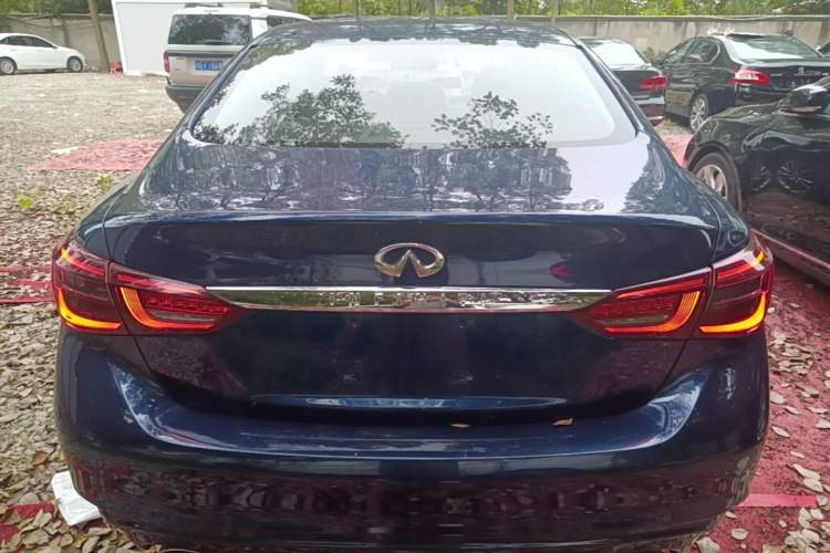 Used Infiniti Q50L 2018 2.0T Enjoyment Version China VI Standard Rear