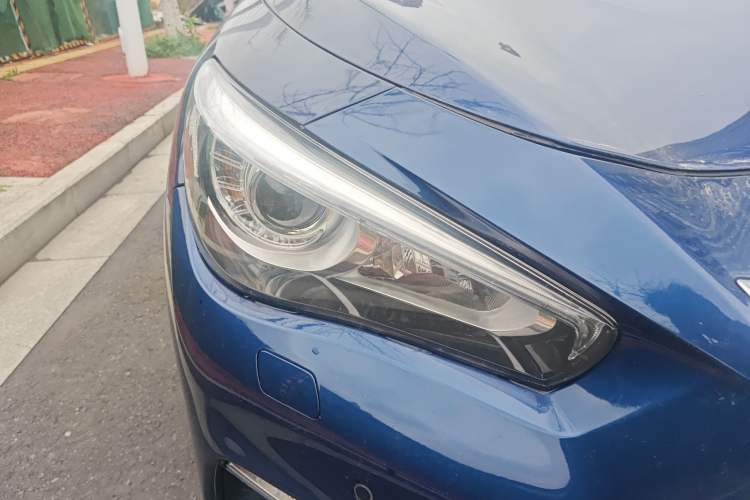 Used Infiniti Q50L 2018 2.0T Enjoyment Edition China V standard Right Front Headlight