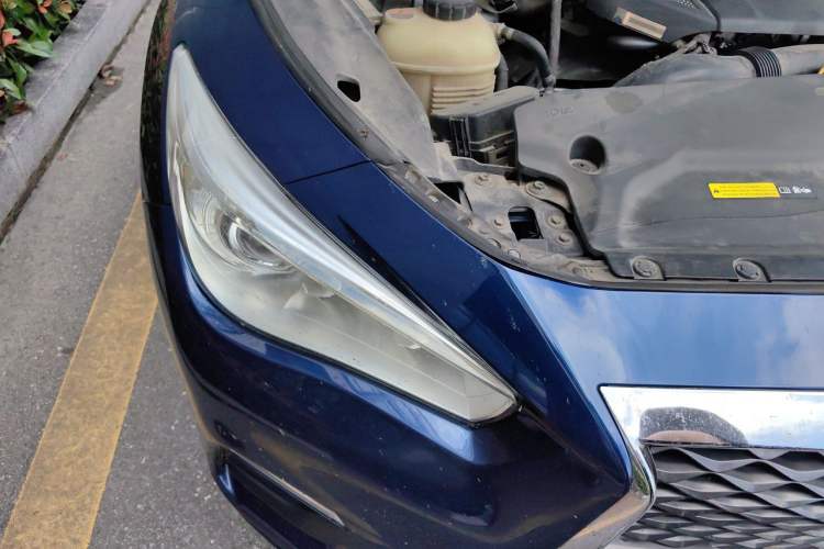 Used Infiniti Q50L 2018 2.0T Comfort Edition China V Standard Right Front Headlight