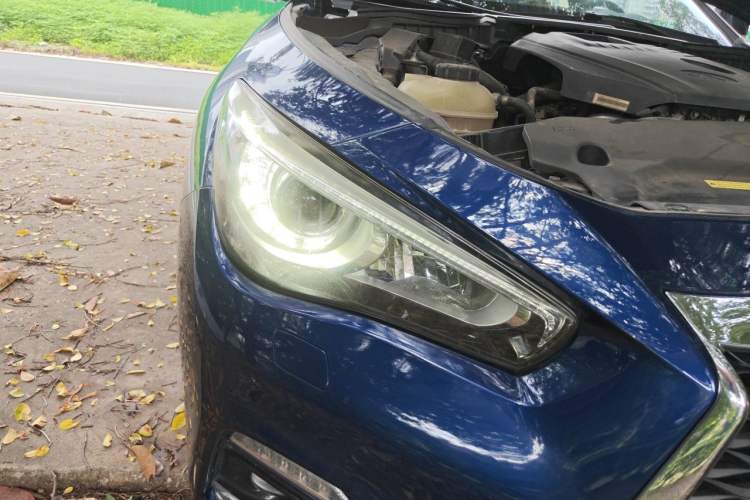 Used Infiniti Q50L 2018 2.0T Enjoyment Edition China V standard Right Front Headlight