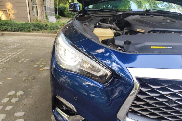Used Infiniti Q50L 2018 2.0T Enjoyment Version China VI Standard Right Front Headlight