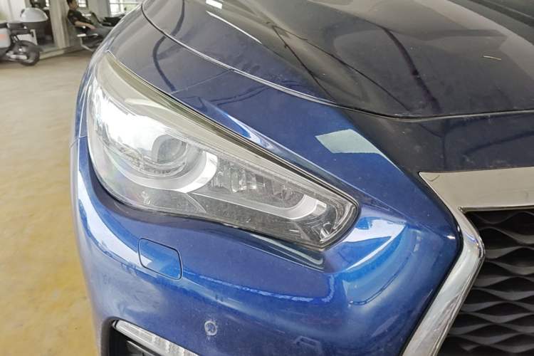 Used Infiniti Q50L 2018 2.0T Enjoyment Version China VI Standard Right Front Headlight
