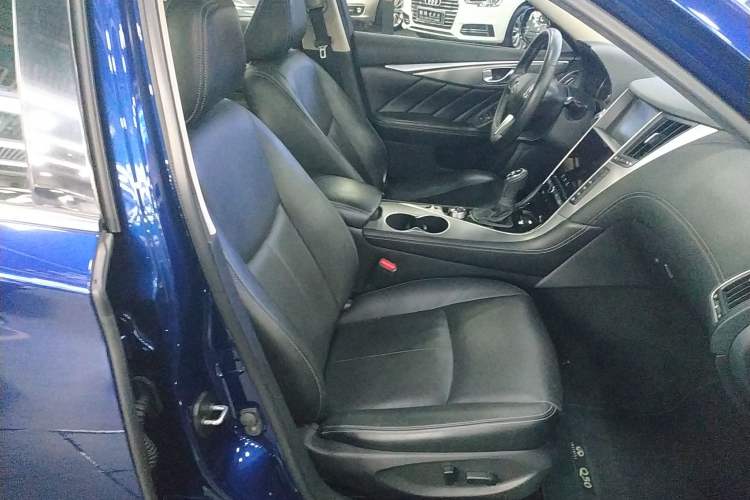 Used Infiniti Q50L 2018 2.0T Enjoyment Edition China V standard Right Front Seat