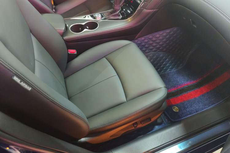 Used Infiniti Q50L 2018 2.0T Comfort Edition China VI Standard Right Front Seat