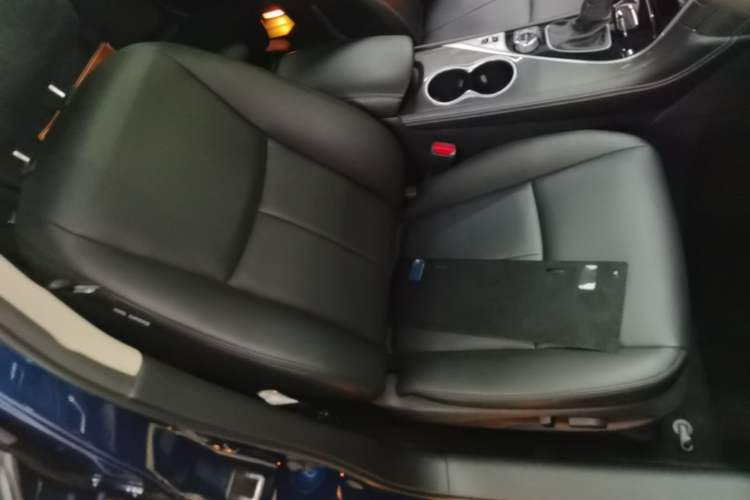 Used Infiniti Q50L 2018 2.0T Comfort Edition China V Standard Right Front Seat