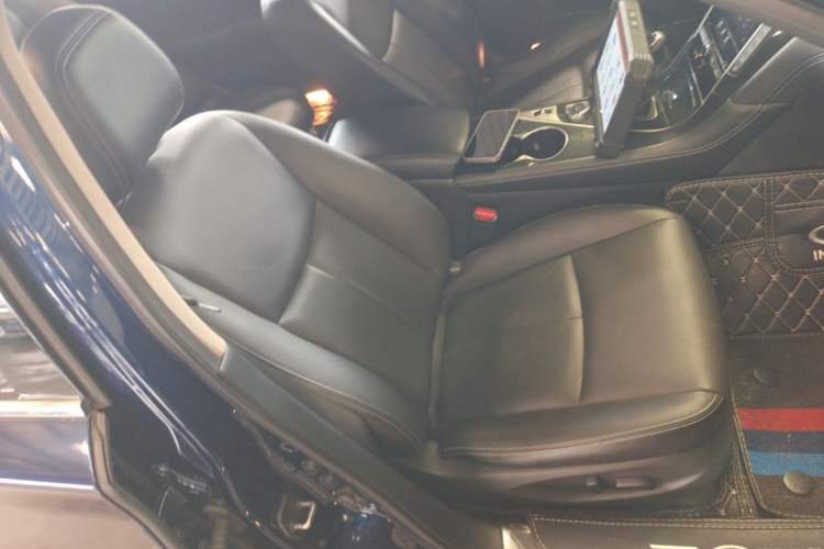 Used Infiniti Q50L 2018 2.0T Enjoyment Version China V Standard Right Front Seat