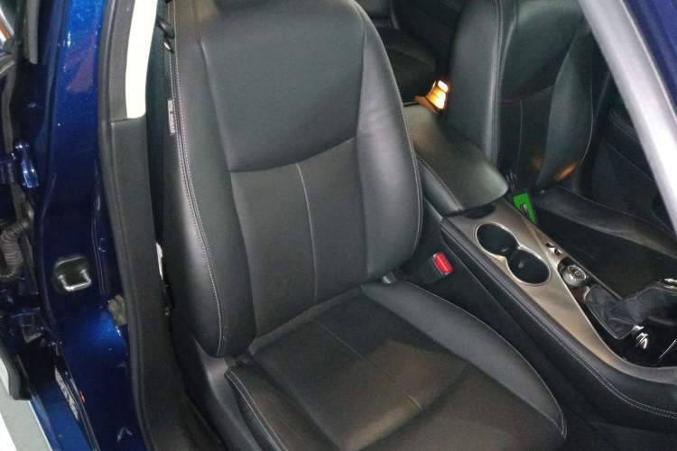 Used Infiniti Q50L 2018 2.0T Enjoyment Version China V Standard Right Front Seat