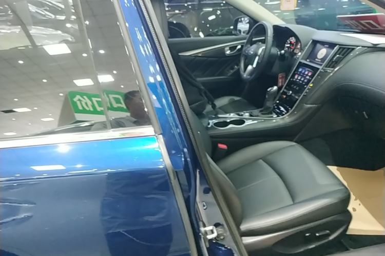 Used Infiniti Q50L 2018 2.0T Comfort Edition China VI Standard Right Front Seat