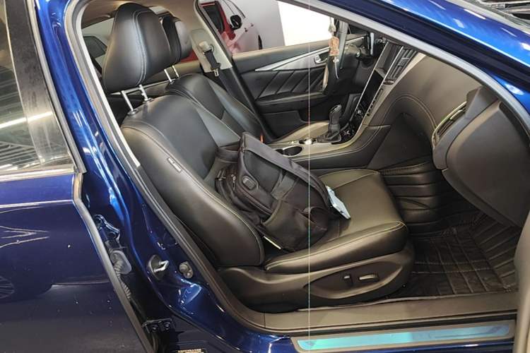 Used Infiniti Q50L 2018 2.0T Enjoyment Version China V Standard Right Front Seat