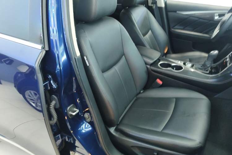 Used Infiniti Q50L 2018 2.0T Comfort Edition China VI Standard Right Front Seat
