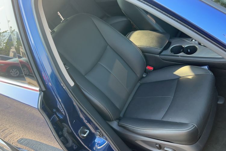 Used Infiniti Q50L 2018 2.0T Enjoyment Version China VI Standard Right Front Seat