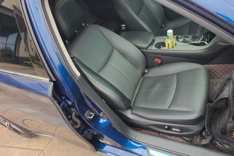 Used Infiniti Q50L 2018 2.0T Enjoyment Version China VI Standard Right Front Seat