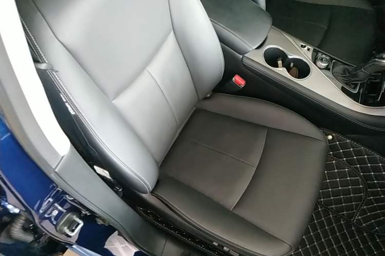 Used Infiniti Q50L 2018 2.0T Enjoyment Version China VI Standard Right Front Seat