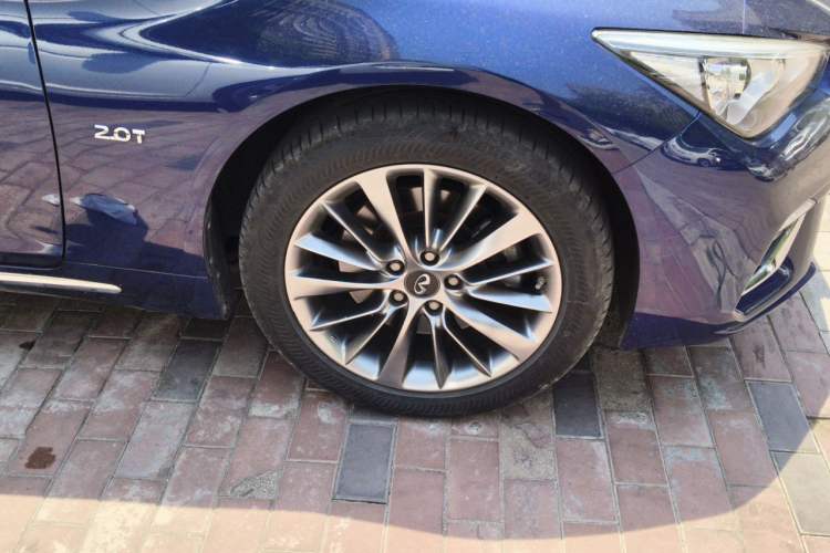 Used Infiniti Q50L 2018 2.0T Enjoyment Version China V Standard Right Front Wheel Hub