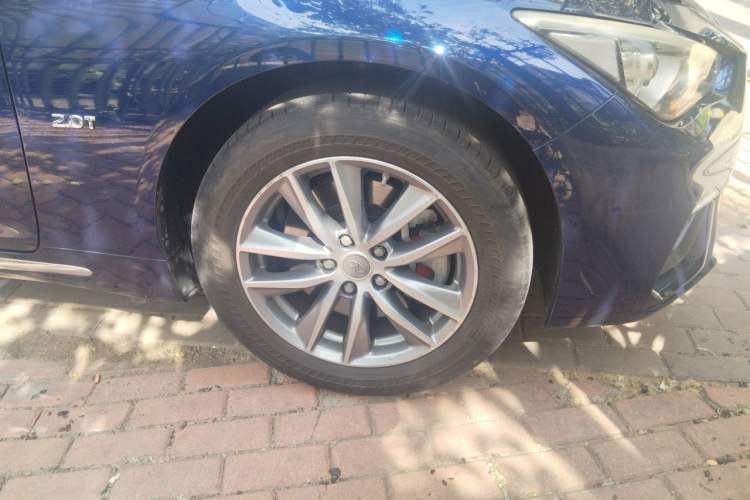 Used Infiniti Q50L 2018 2.0T Enjoyment Version China V Standard Right Front Wheel Hub