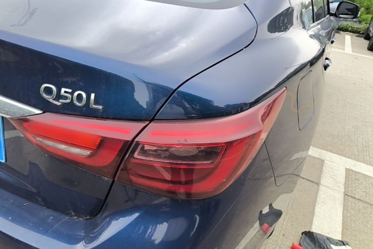 Used Infiniti Q50L 2018 2.0T Comfort Edition China VI Standard Right Rear Taillight