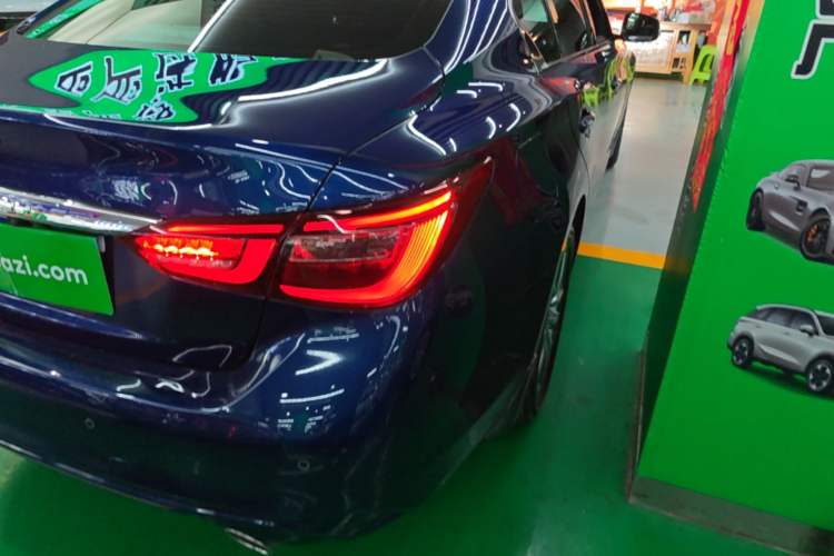 Used Infiniti Q50L 2018 2.0T Comfort Edition China VI Standard Right Rear Taillight