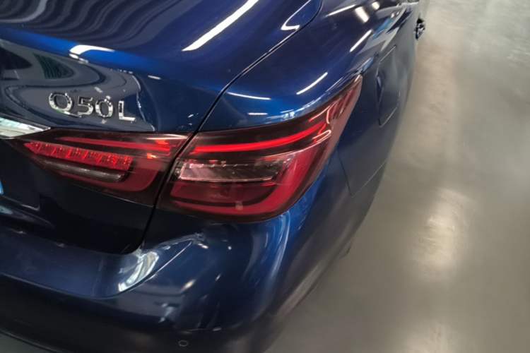 Used Infiniti Q50L 2018 2.0T Enjoyment Version China VI Standard Right Rear Taillight