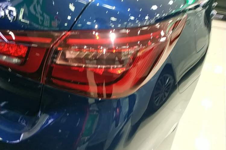 Used Infiniti Q50L 2018 2.0T Comfort Edition China VI Standard Right Rear Taillight
