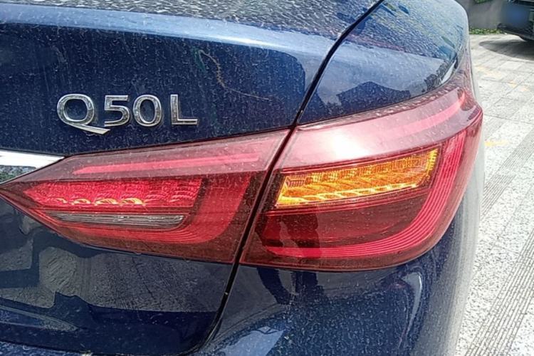 Used Infiniti Q50L 2018 2.0T Enjoyment Version China VI Standard Right Rear Taillight