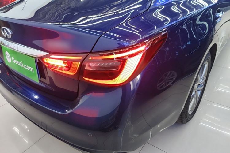 Used Infiniti Q50L 2018 2.0T Comfort Edition China VI Standard Right Rear Taillight