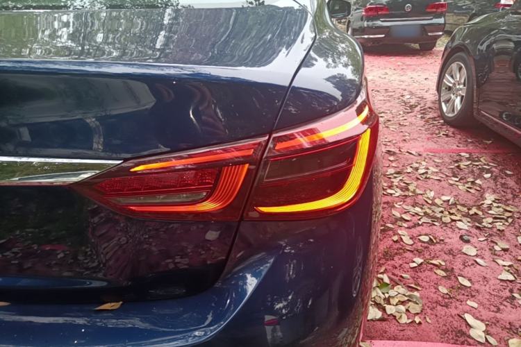 Used Infiniti Q50L 2018 2.0T Enjoyment Version China VI Standard Right Rear Taillight