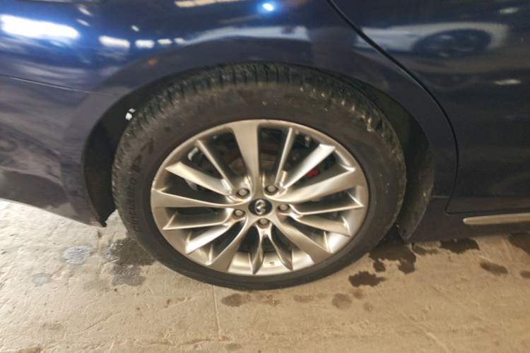 Used Infiniti Q50L 2018 2.0T Enjoyment Version China V Standard Right Rear Wheel Hub