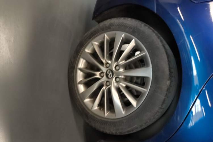 Used Infiniti Q50L 2018 2.0T Enjoyment Version China VI Standard Right Rear Wheel Hub