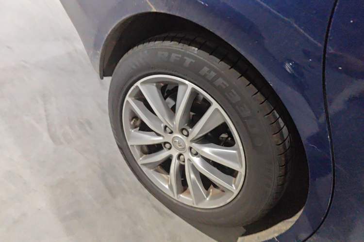 Used Infiniti Q50L 2018 2.0T Comfort Edition China VI Standard Right Rear Wheel Hub