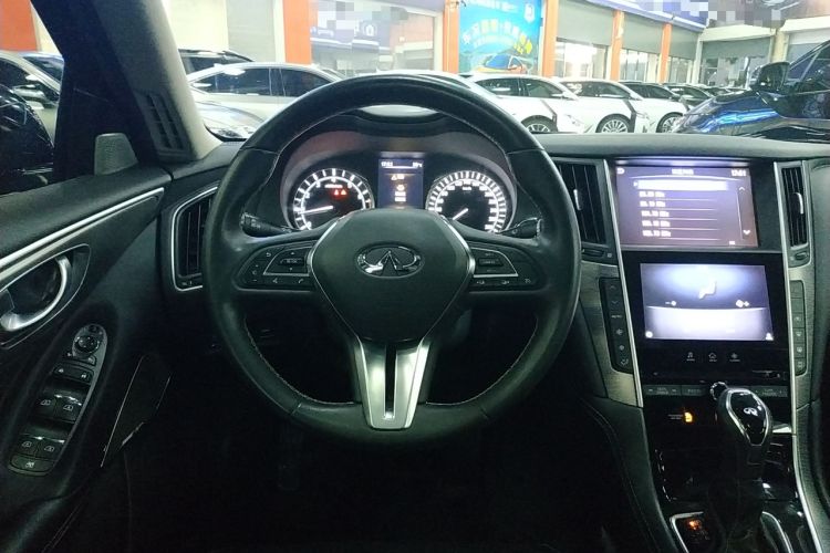 Used Infiniti Q50L 2018 2.0T Enjoyment Edition China V standard Steering Wheel