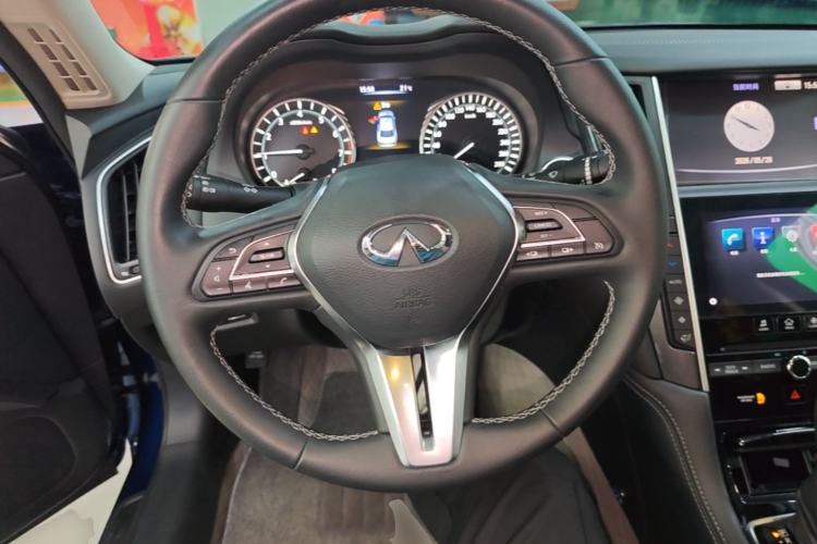 Used Infiniti Q50L 2018 2.0T Comfort Edition China VI Standard Steering Wheel