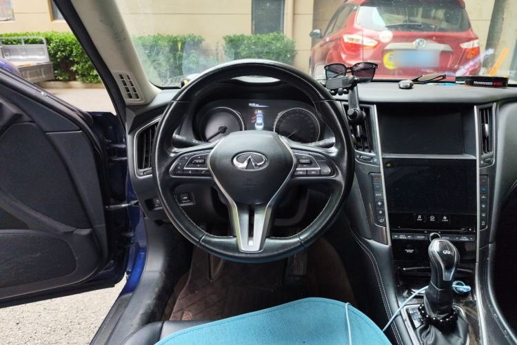 Used Infiniti Q50L 2018 2.0T Comfort Edition China VI Standard Steering Wheel