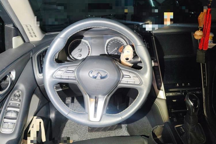 Used Infiniti Q50L 2018 2.0T Enjoyment Version China VI Standard Steering Wheel