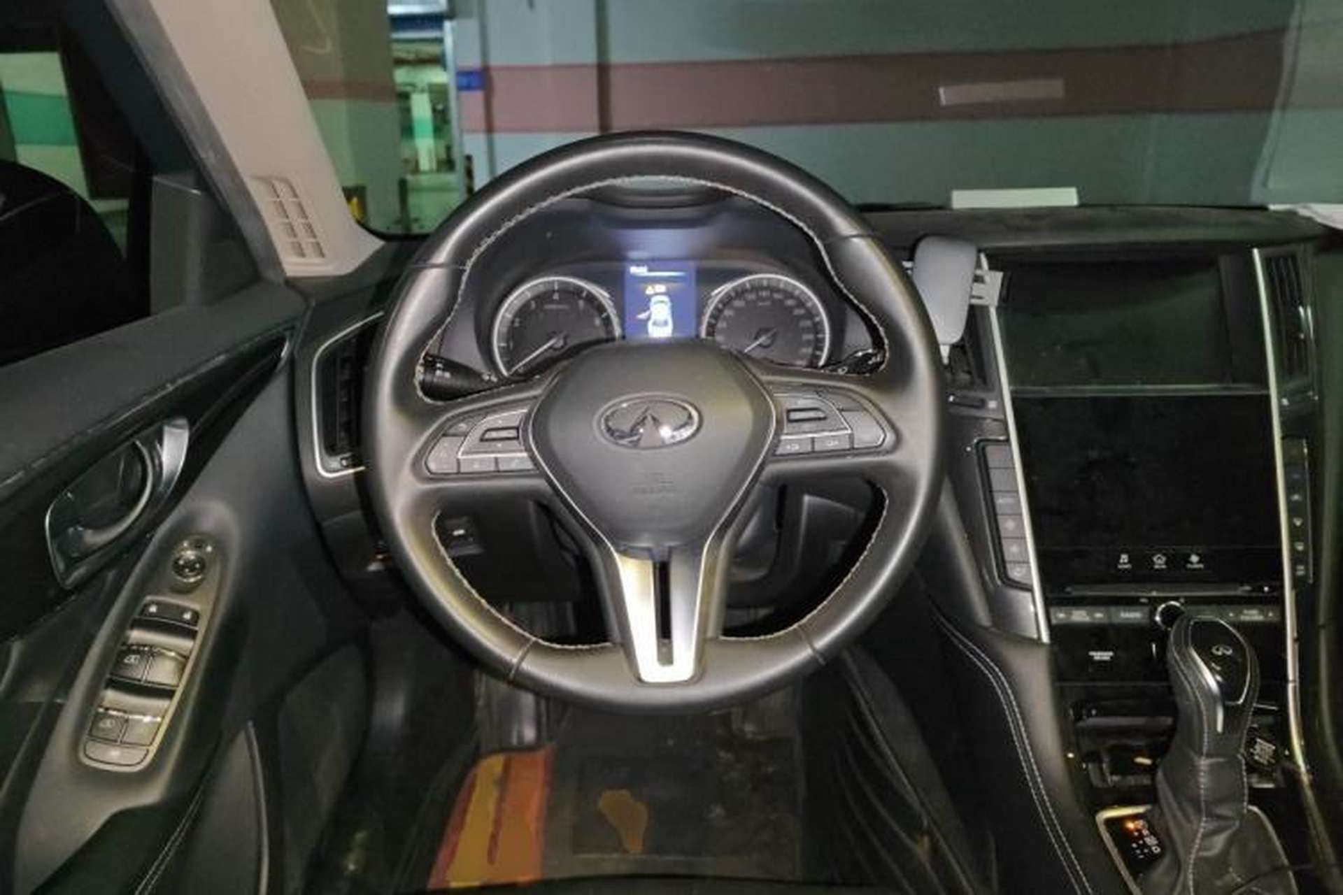 Used Infiniti Q50L 2018 2.0T Comfort Edition China VI Standard Steering Wheel