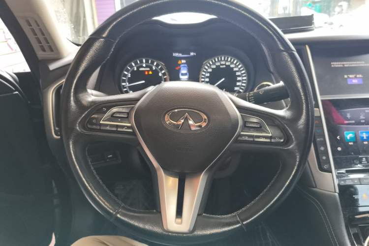 Used Infiniti Q50L 2018 2.0T Enjoyment Version China V Standard Steering Wheel
